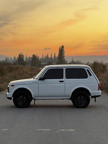 мотор нива шевроле: ВАЗ (ЛАДА) 4x4 Нива: 2025 г., 1.7 л, Механика, Бензин, Внедорожник — 5