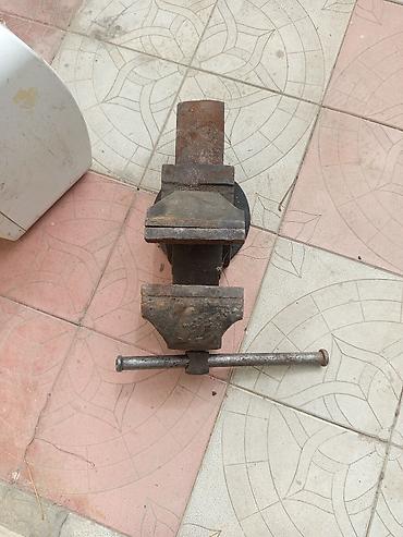 lazer svarka aparati: Dəzgah üçün metal sıxacaq (mengene) - Material: tökmə dəmir gövdə — 1