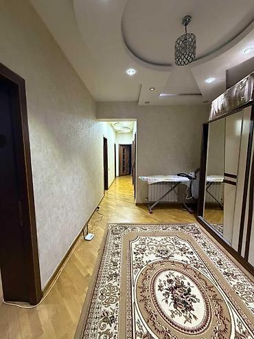 kıraye evler: İcarəyə verilir 3 otaqlı yeni tikili 100 m², 8 Noyabr m. 1 100 AZN/ay — 2