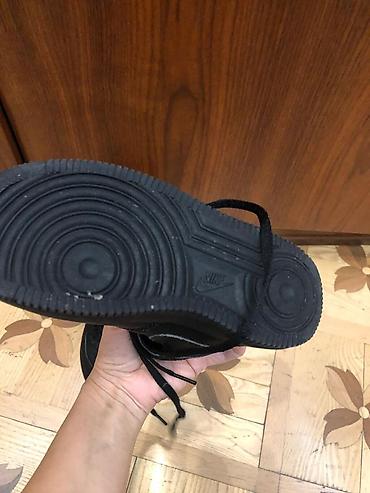 nike hyperko: Original Nike qara rəngli uşaq/yeniyetmə idman ayaqqabısı (high-top) — 3