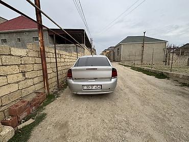 opel sukanı: Opel Vectra C sedan, gümüşü rəng. - Kuzov: 4 qapılı sedan — 3