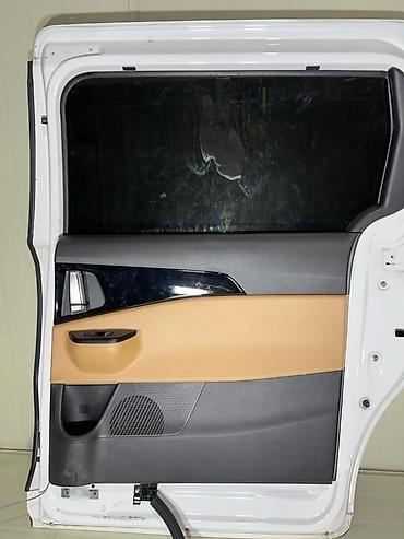 Двери и комплектующие: Дверь Задняя правая Kia — 1