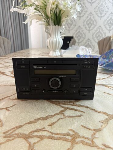 Холодильники для авто: Магнитола, CD