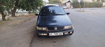 v klass: Volkswagen Passat Variant: 1995 г., 1.6 л, Механика, Бензин, Универсал — 5