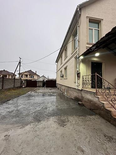 Продажа коттеджей и домов: 6 комнат, 258 м², 8 соток, Бишкек, Ынтымак ж/м Риэлтор at lalafo.kg — 3 Продажа коттеджей и домов: 6 комнат, 258 м², 8 соток, Бишкек, Ынтымак ж/м Риэлтор — 3