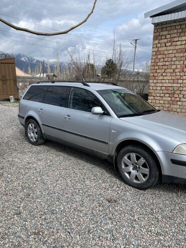 скутер спортивный: Volkswagen Passat: 2001 г., 2 л, Механика, Бензин, Универсал