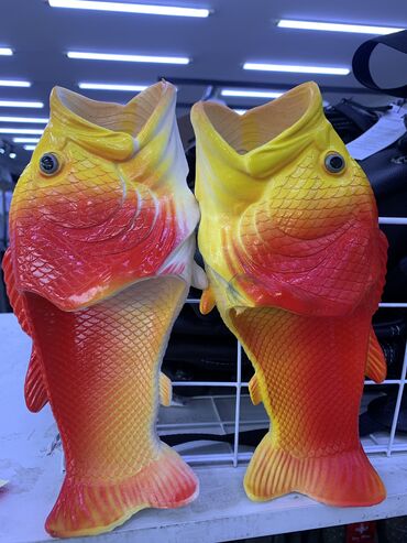 Босоножки, сандалии, шлепанцы: Рыбки-шлепки Подходит для отдыха на ИК, бассейна. Не пропускают холод