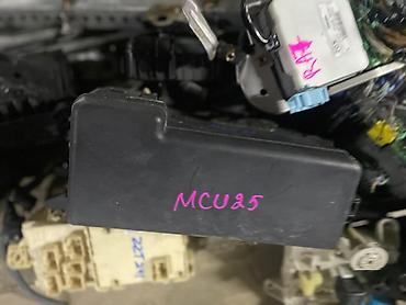 Капоты и комплектующие: Петли капота Toyota, Б/у, Оригинал — 18