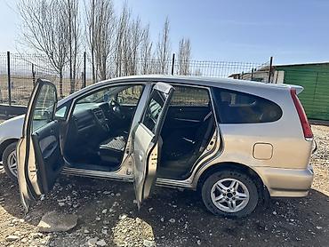 спринтер полгрузовой: Honda Stream: 2002 г., 1.7 л, Автомат, Бензин, Универсал — 8