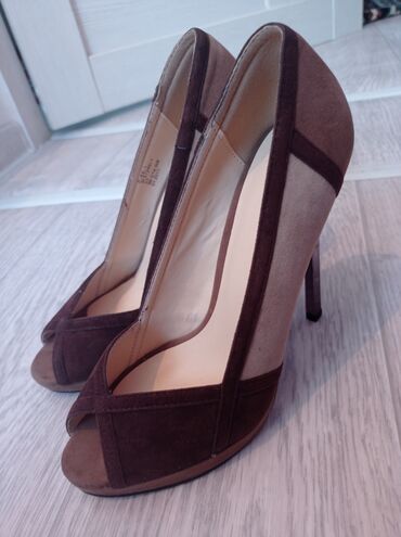 Женская обувь: Туфли 36, цвет - Коричневый