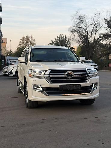Toyota: Toyota Land Cruiser: 2019 г., 5.7 л, Автомат, Бензин, Внедорожник — 1