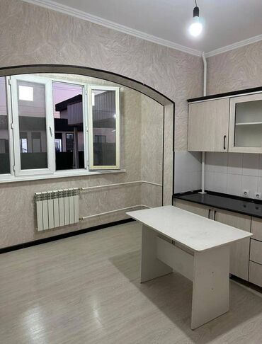 квартиры в канте продажа: 1 бөлмө, 40 кв. м, Жеке план, 2 кабат, Евроремонт