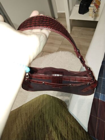 orsay torbe: Torba za rame, Zara, Materijal: Veštačka koža