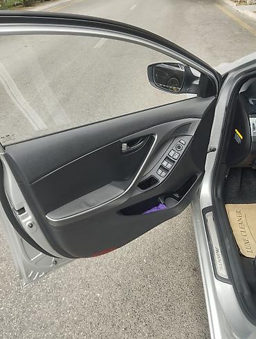 1 64: Hyundai Avante: 1.6 l | 2015 il Sedan — 7