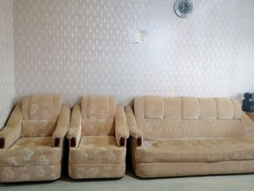 диван надувной: Цвет - Бежевый, Б/у