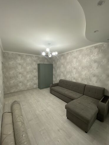 1 комнатная квартира 8 мкр: 2 комнаты, 64 м², 106 серия улучшенная, 8 этаж, Дизайнерский ремонт