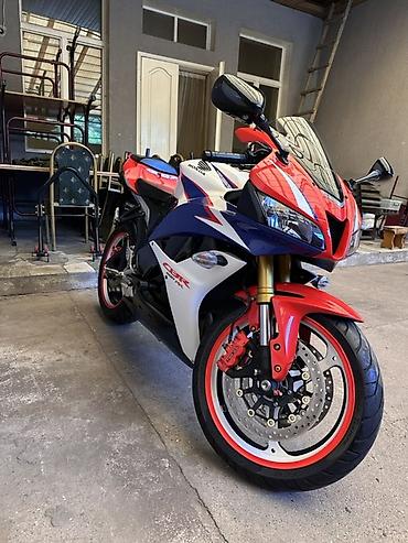 мотоциклы хонда: Honda CBR600RR (серия Supersport) в фирменной расцветке HRC — 1