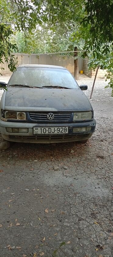 Volkswagen: Volkswagen Passat: 2.2 л | 1996 г. Седан