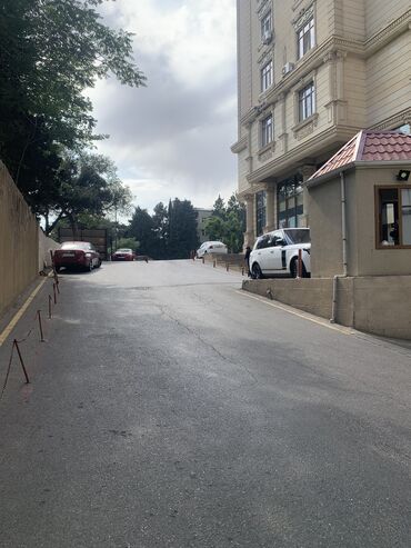3 mkr kiraye evler 2021: Yasamalda Hesen Bey Rezedansın binasında İcareye Anbar verilir lalafo.az -da 3 mkr kiraye evler 2021: Yasamalda Hesen Bey Rezedansın binasında İcareye Anbar verilir