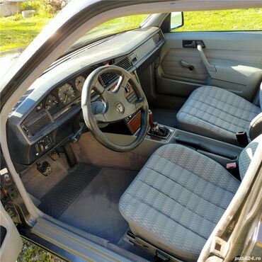 Mercedes-Benz: Mercedes-Benz 190: 2 l. | 1991 έ. Λιμουζίνα at lalafo.gr — 3 Mercedes-Benz: Mercedes-Benz 190: 2 l. | 1991 έ. Λιμουζίνα — 3