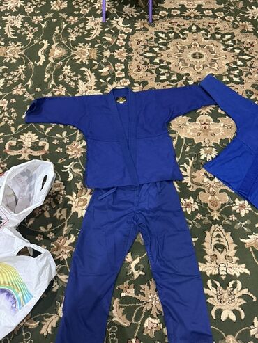 мма форма: Кимоно для дзюдо/джиу-джитсу, синее. Комплектация: - куртка (кимоно)