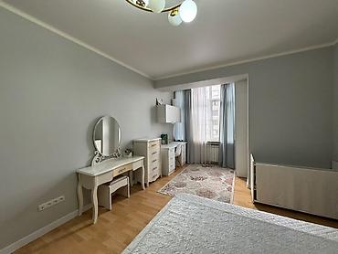 батора: 3 комнаты, 138 м², 7 мкр Элитка, 3 этаж — 3