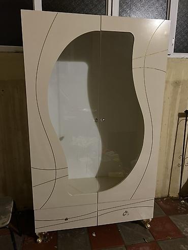 Витрины-шкафы: Müasir dizaynlı vitrin/şkaf - Material: parlaq krem rəngli MDF/LDSP — 1