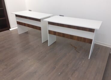 taz: Yeni, İşçi üçün, Kvadrat masa