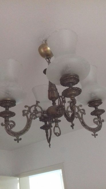 Rasveta | Smederevo: Prodajem 3 slicna lustera. Stari,ocuvani. Ponudite cenu