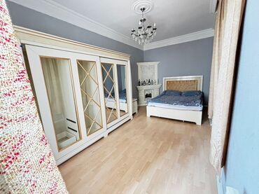 Uzunmüddətli kirayə mənzillər: Kirayə üçün tam təchiz olunmuş 2 otaqlı mənzil - Yataq otağı: iri — 2