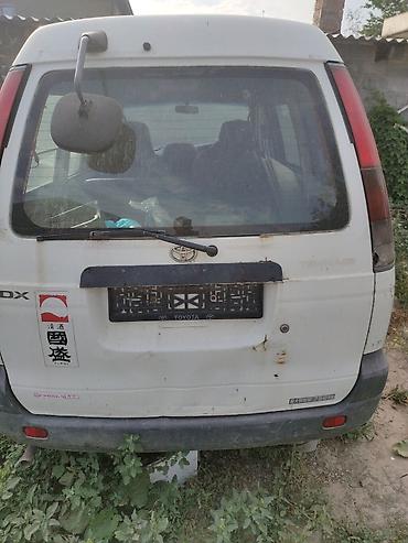 g comp: Toyota Town Ace: 2002 г., Механика, Минивэн — 3