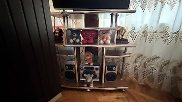 TV altlığı: Modern TV stendi və media rəfi - Material: MDF/laminat taxta — 1
