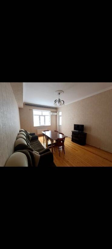 Uzunmüddətli kirayə mənzillər: Xətai metrosunun çıxışında 13 mertebeli binanın 3-cü mərtəbəsində — 1