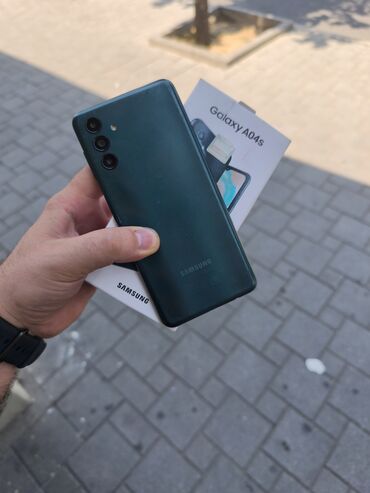 qulaqci: Samsung Galaxy A04s, 64 GB, rəng - Qara