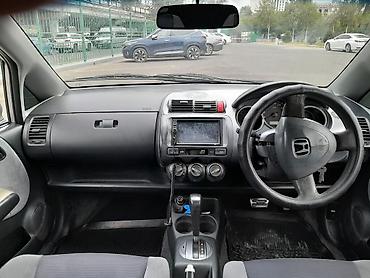 civic 5: Honda Fit: 2002 г., Автомат, Бензин, Хэтчбэк — 4