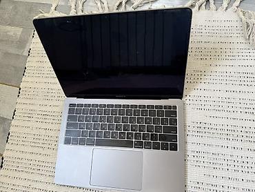 Apple MacBook: Apple MacBook Air 13 Ram: 16 GB Daxili yaddaş: 128 GB Rəng: Gümüşü — 6