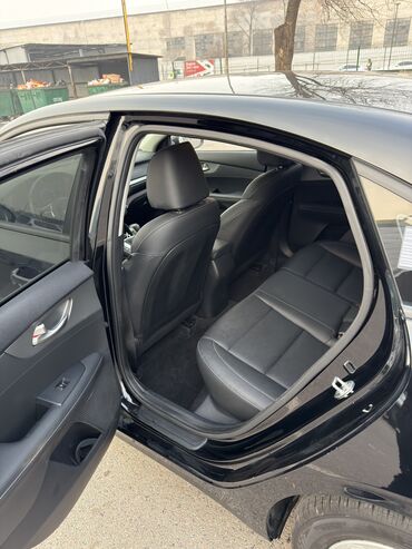 Kia: Kia K3: 2019 г., 1.6 л, Бензин, Седан — 9