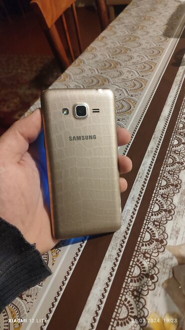 samsung s8000 jet 8gb: Samsung Galaxy J2 Prime