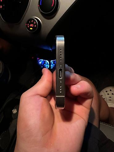 iphone 10plus: IPhone 15 Pro, Б/у, 128 ГБ, Natural Titanium, Чехол, 100 % — 3