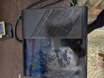 Xbox 360 & Xbox: Xbox 360 — içərisində 27 ədəd oyun var: GTA 5, Tomb Raider, Metro — 4