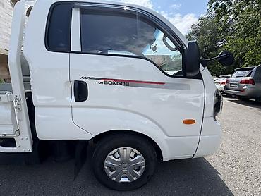kiya bongo: Kia Bongo III * Кабина — 2 места * Дизель, автомат КПП * Задний — 5