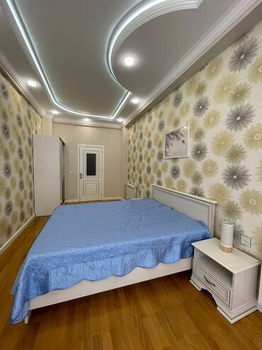 Uzunmüddətli kirayə mənzillər: İçəri şəhər metrosuna Axundov parkına yaxın 18 mertebeli binanın 8-cı — 12