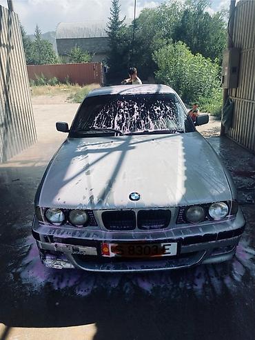 BMW 5 series: 1995 г., 2 л, Механика, Бензин, Седан at lalafo.kg BMW 5 series: 1995 г., 2 л, Механика, Бензин, Седан