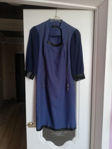 38 размер платье: M (EU 38), цвет - Синий