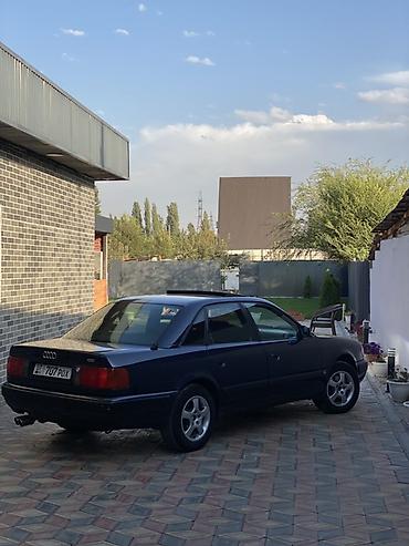 Унаа сатуу: Audi 100: 1994 г., 2.6 л, Кол менен иштөөчү, Бензин, Седан — 6