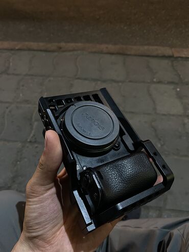 sony as300: Sony A6300 
HOYA ND filter
Клетка Small rig