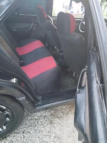 w202 yan guzgusu: Mercedes-Benz 190 (W201) sedan - Kuzov: qara rəng, 4 qapı, klassik — 3