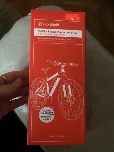 najjača lampa za lov: Transparentna zastita za e-bike.Sin dobio na poklon