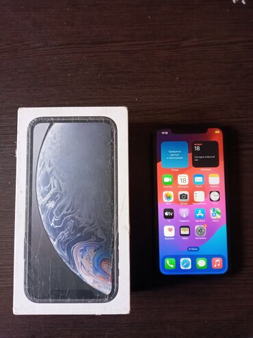 Apple iPhone: IPhone Xr, Б/у, 64 ГБ, Черный, Зарядное устройство, Защитное стекло, Чехол, 78 %