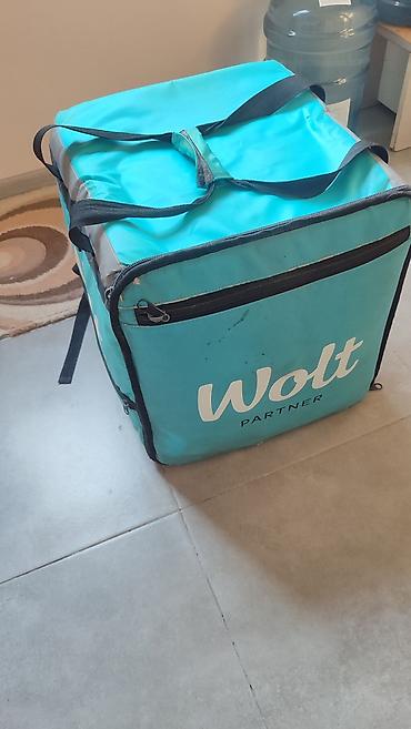 Сумки для курьеров: Wolt Partner termo çatdırılma çantası Evdə yer tutulur deye təcili — 1